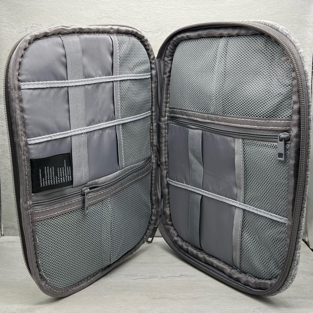 🎉 $5 Brightroom Large Cord Control Pouch Briefcase